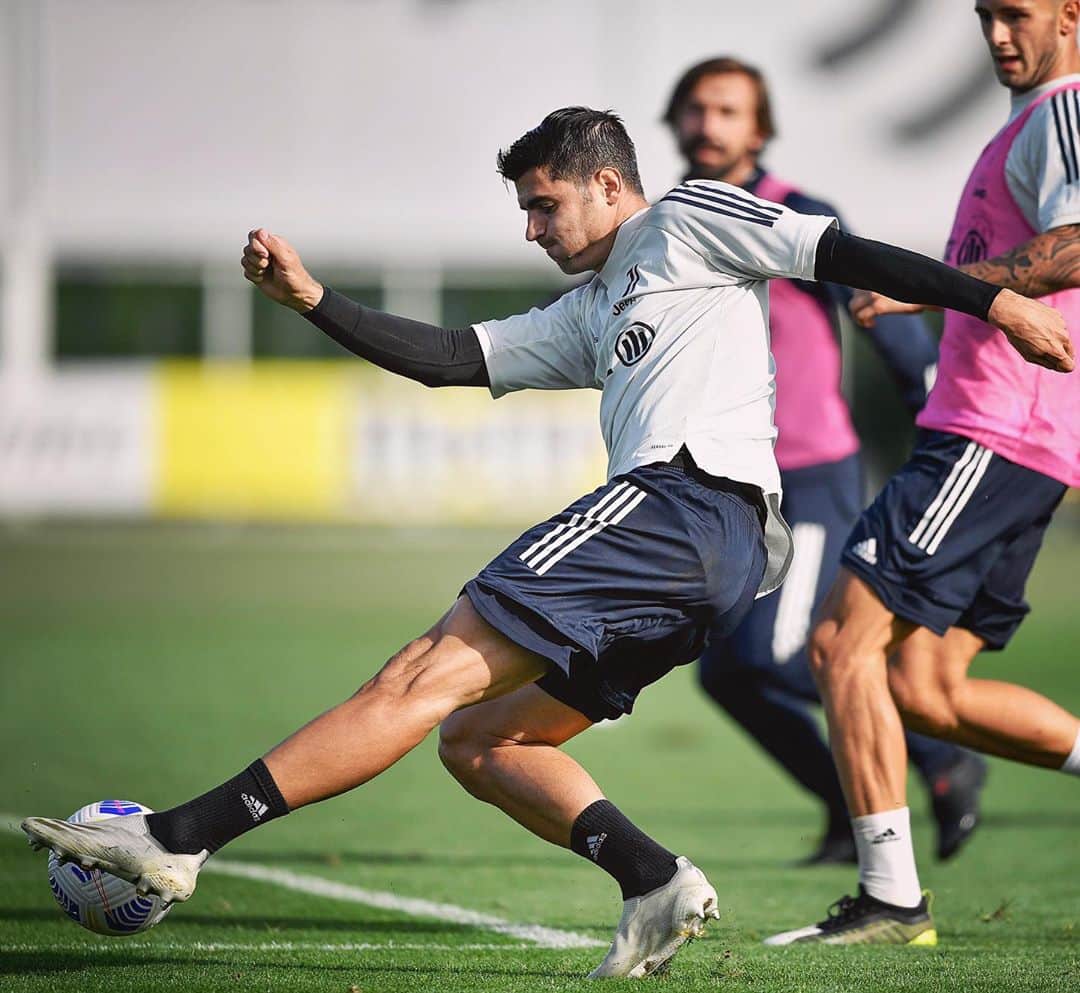 アルバロ・モラタのインスタグラム：「⚽️❤️」