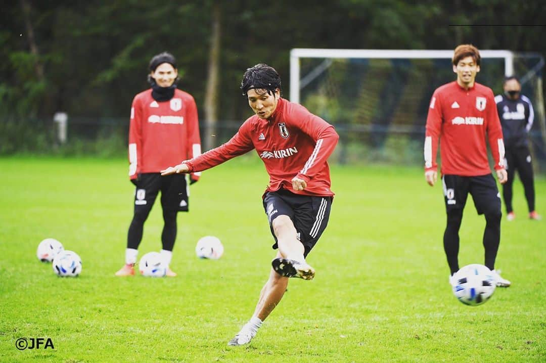 原口元気さんのインスタグラム写真 - (原口元気Instagram)「. . BACK!!! . . #JFA #ADIDAS #PREDATOR」10月8日 3時17分 - haraguchi_genki_official