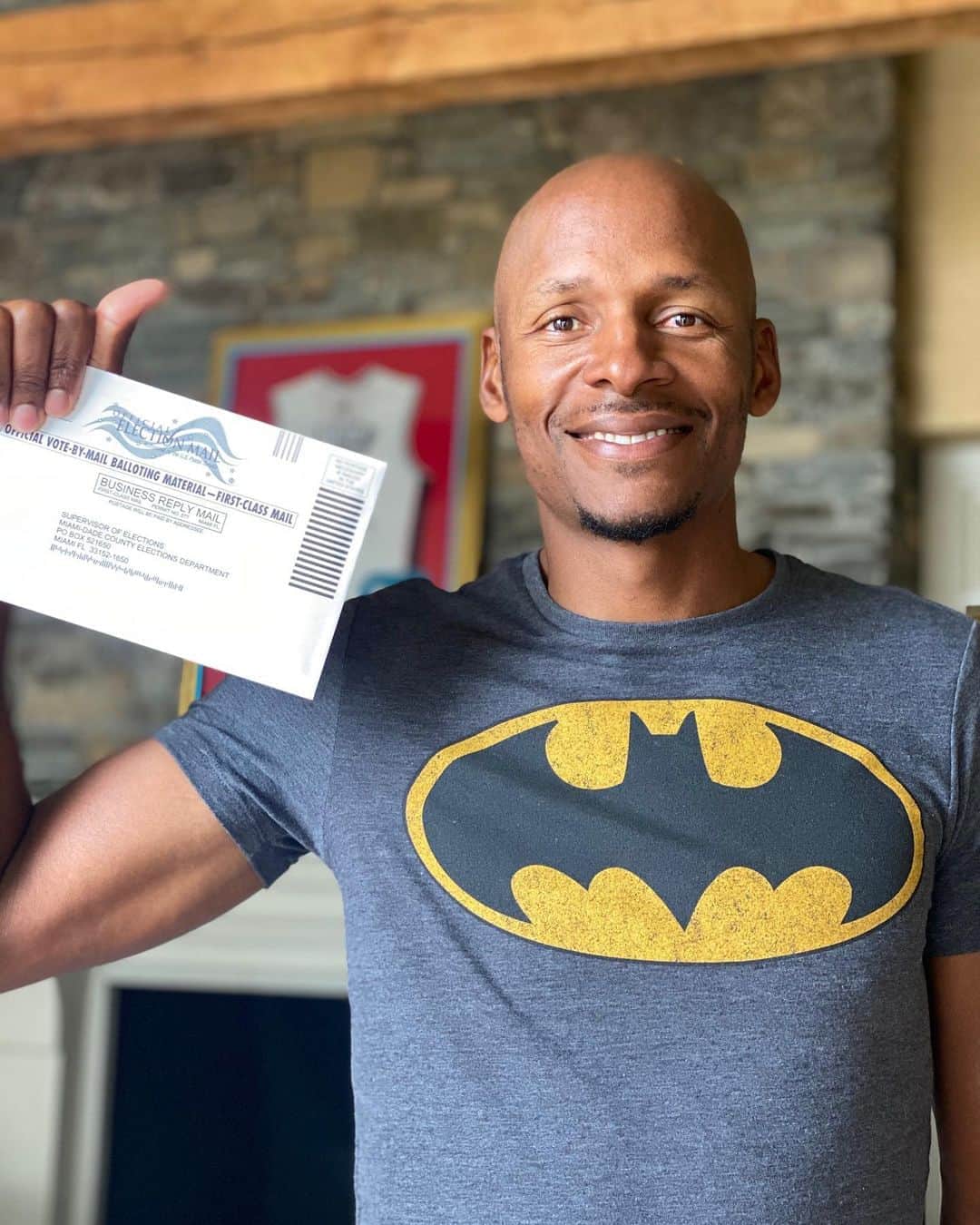 レイ・アレンのインスタグラム：「Ballot received, ballot filled out! My vote is in y’all! Your turn! #vote #voteearly #absenteeballot #morethanavote @morethanavote #floridaballot」