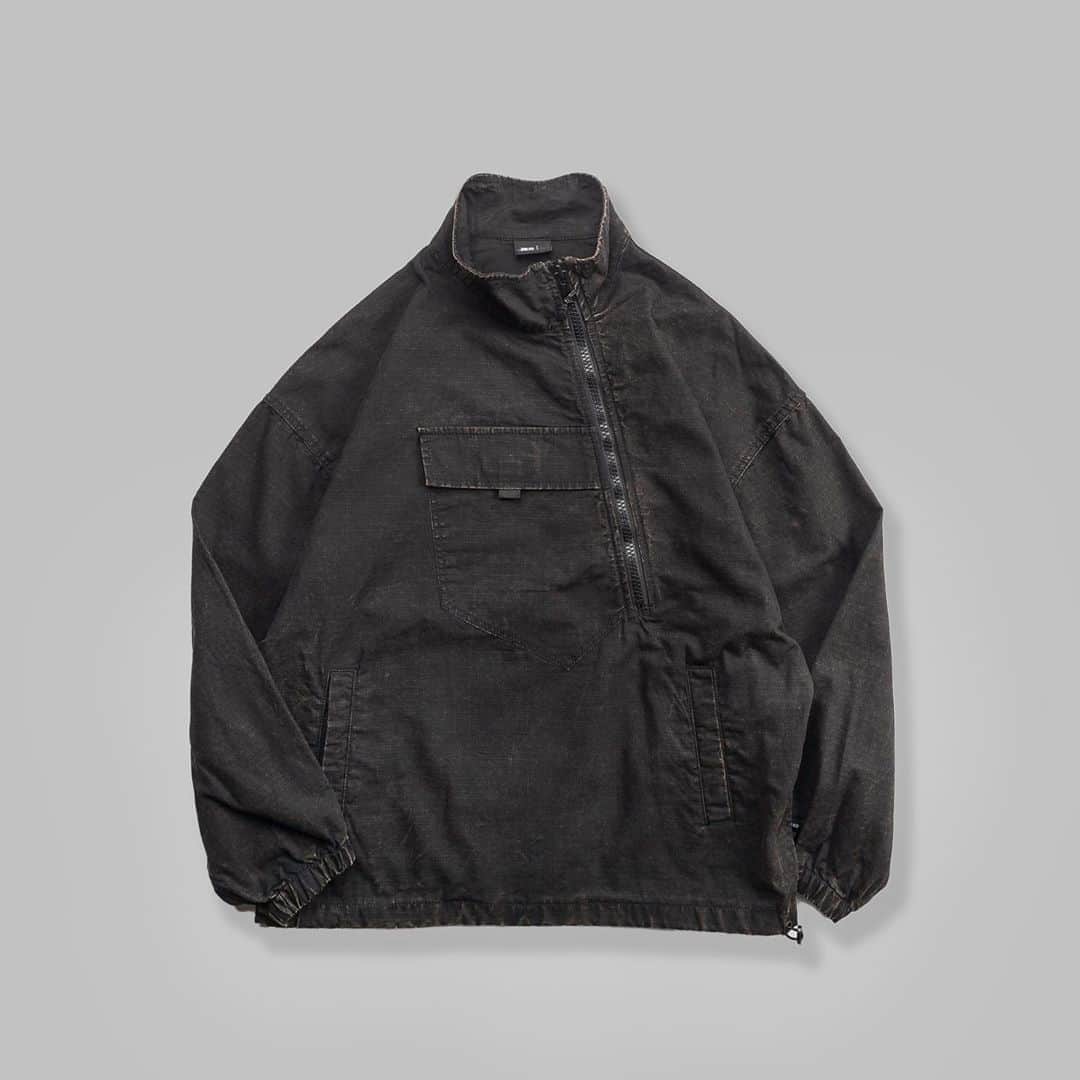 パブリッシュブランドのインスタグラム：「Hunt - 100% cotton ripstop anorak, angled front zipper, and a bottom drawcord adjustable hem. Available in three colors.  . . . . #publishbrand #todayfortomorrow #goodvibrations #anorakjacket」