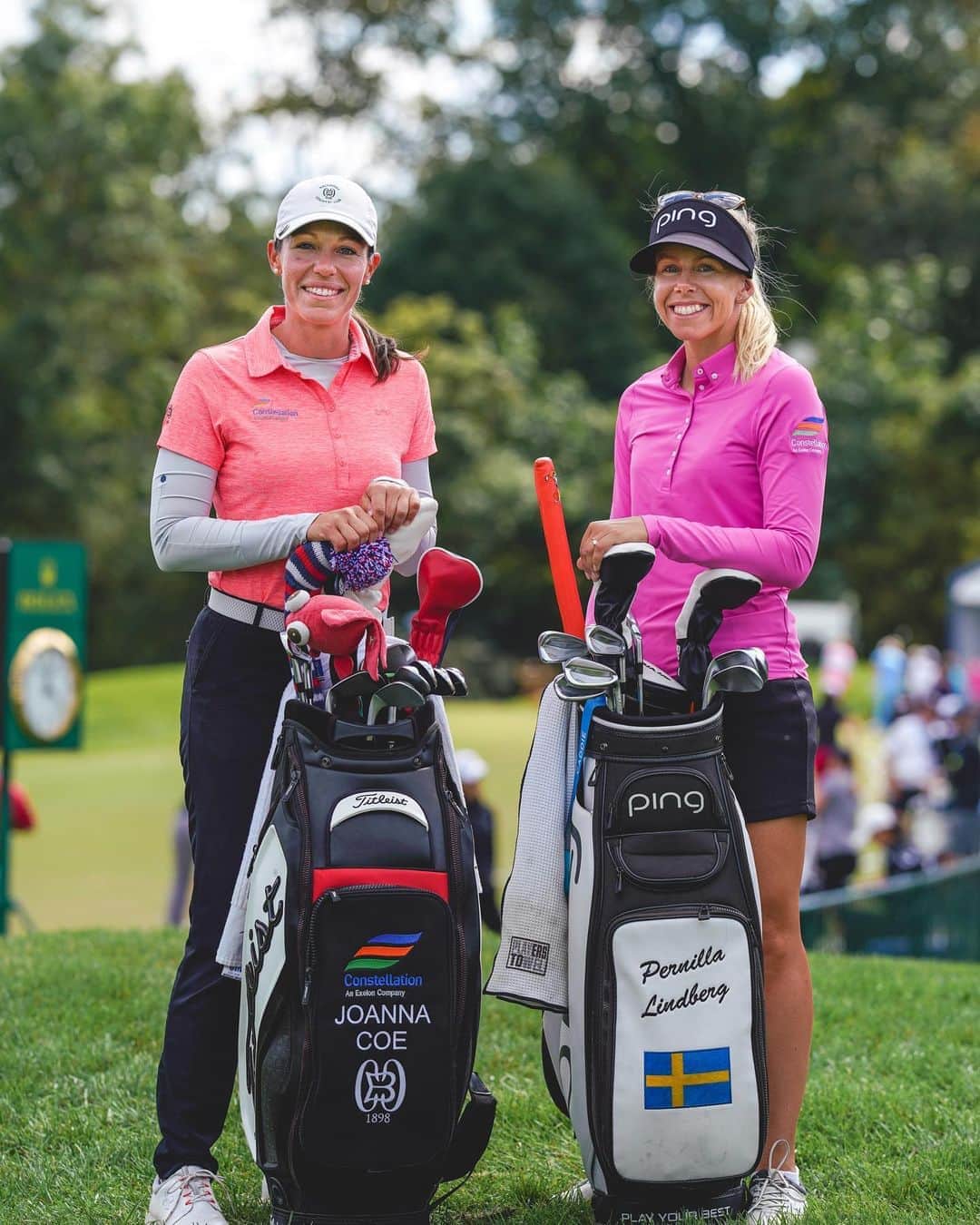 Pernilla Lindbergのインスタグラム：「Nice to catch up with my fellow @constellationenergy sponsored golf professional @jocoe2 at this weeks @kpmgwomenspga. And to Constellation Energy for your continued support.... thank you!🙏🏻」