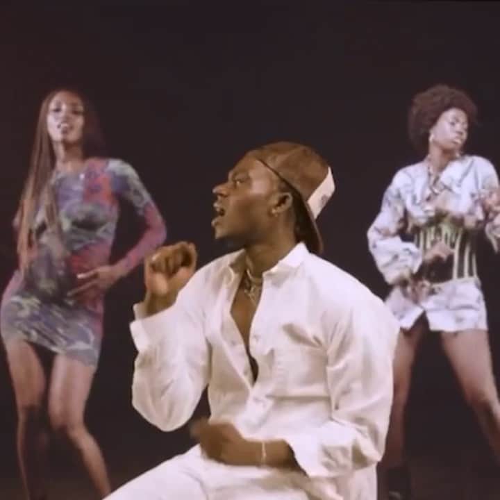 セオフィラス・ロンドンのインスタグラム：「YES IM LIKE THAT!  Sorry for the delay, certain powers tried to stop this music video/film from coming out via @mybebeyrecords , but Jesus is my lawyer and savior. MARCHIN out this month!   “gimmie my film, that’s my film” - Kanye west 💕」