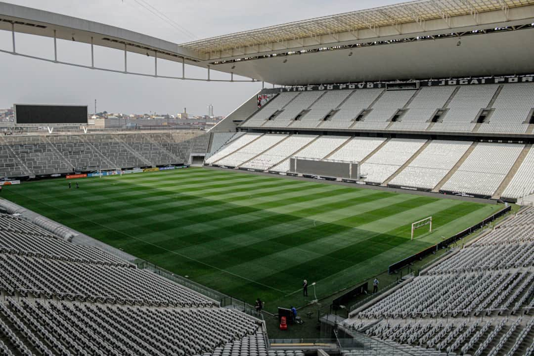 コリンチャンスさんのインスタグラム写真 - (コリンチャンスInstagram)「A @neoquimicaarena já está preparada para receber o #ClássicoAlvinegro entre Corinthians e Santos, pela 14ª rodada do @brasileirao, às 19h! 🏟⠀ ⠀ #SCCPxSAN ⠀ #VaiCorinthians ⠀」10月8日 4時00分 - corinthians