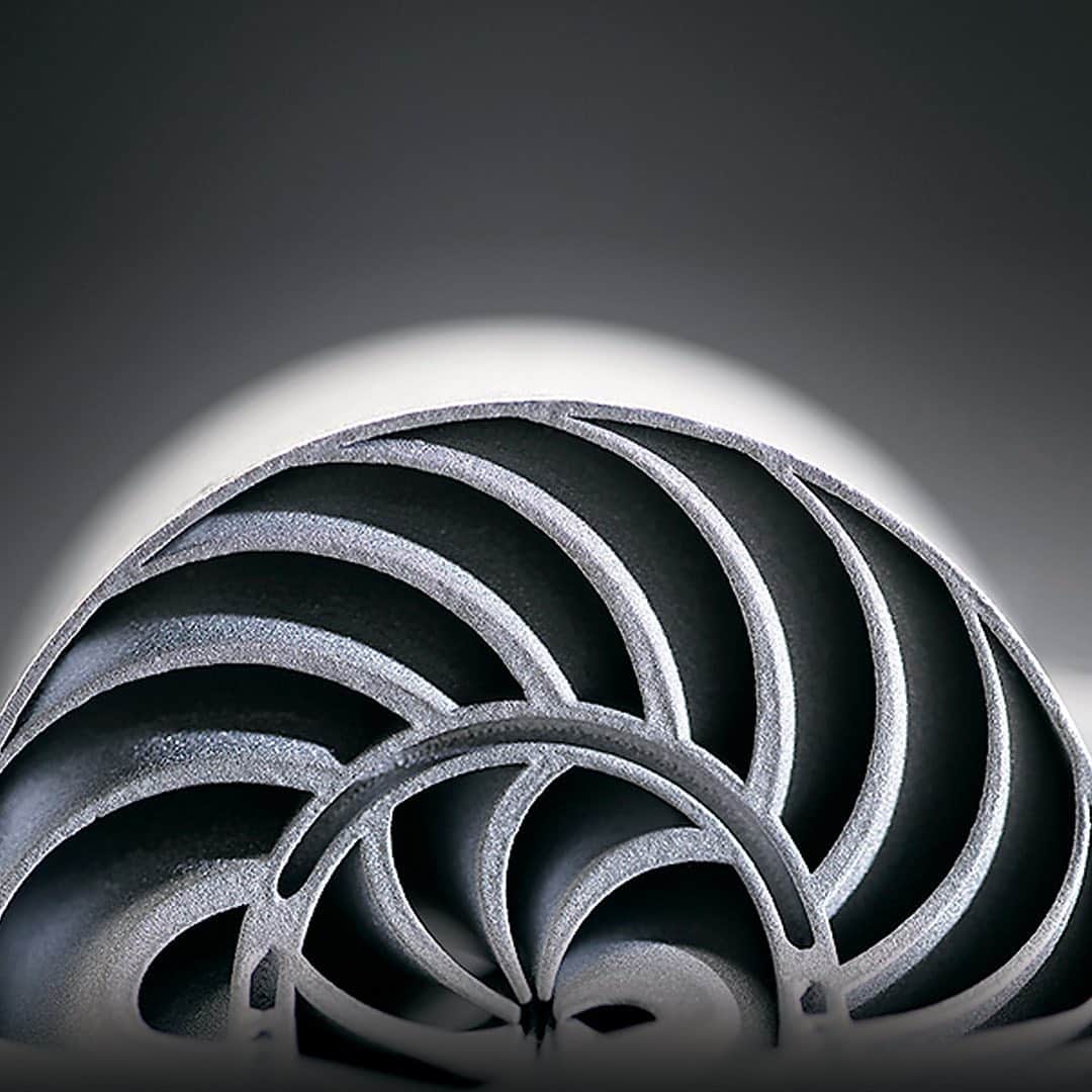 GeneralElectricさんのインスタグラム写真 - (GeneralElectricInstagram)「Slice into an additively-made part from @geadditive and you’ll see geometries once thought impossible with traditional manufacturing methods. Why the hype?  Engineers can now find greater strength and efficiency through design.  #engineering #additive #3Dprinting #manufacturing」10月8日 4時23分 - generalelectric