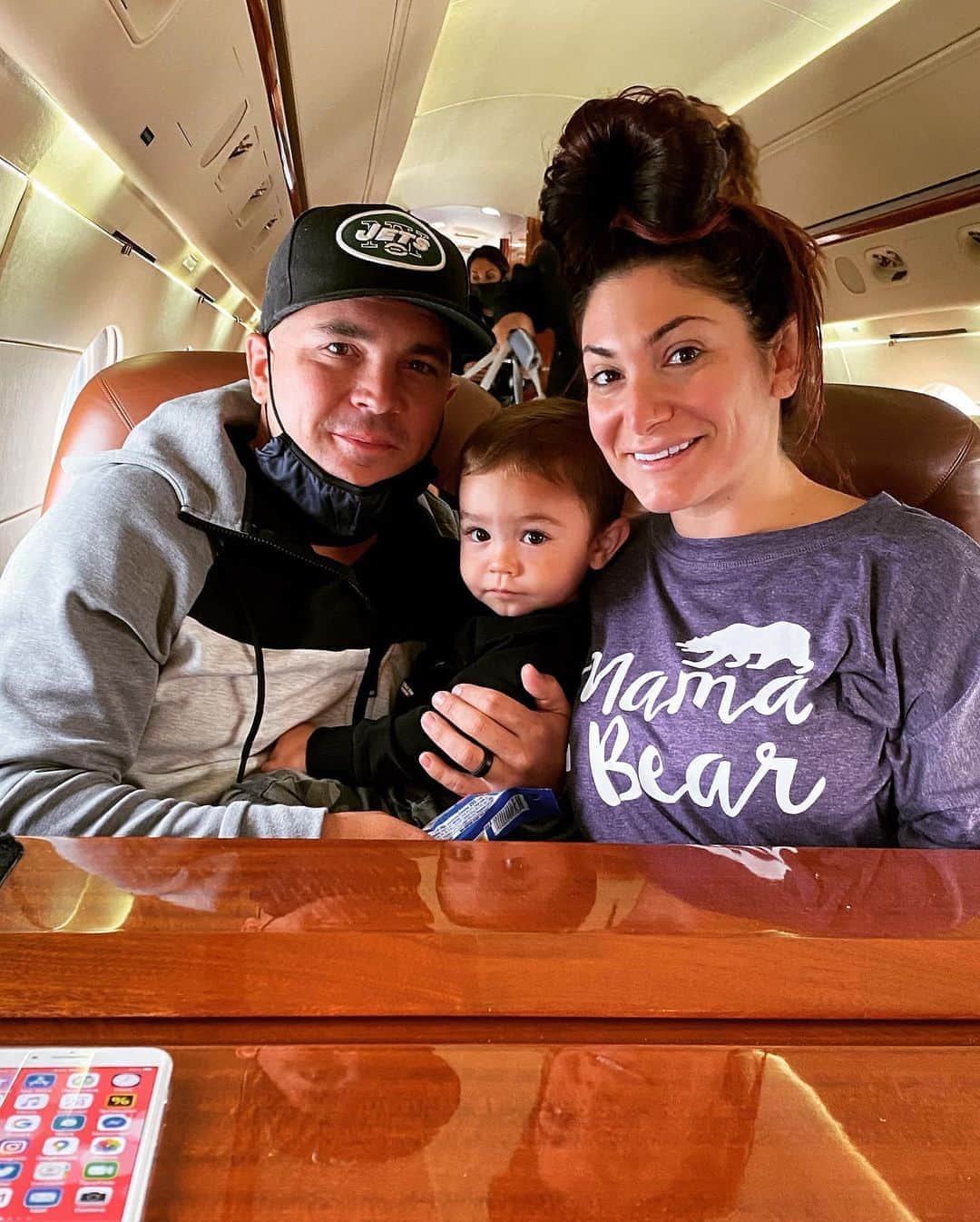 ディーナ・ニコール・コルテーゼのインスタグラム：「That’s a wrap !  #jsfamilyvacation loved having my family with me ❤️」