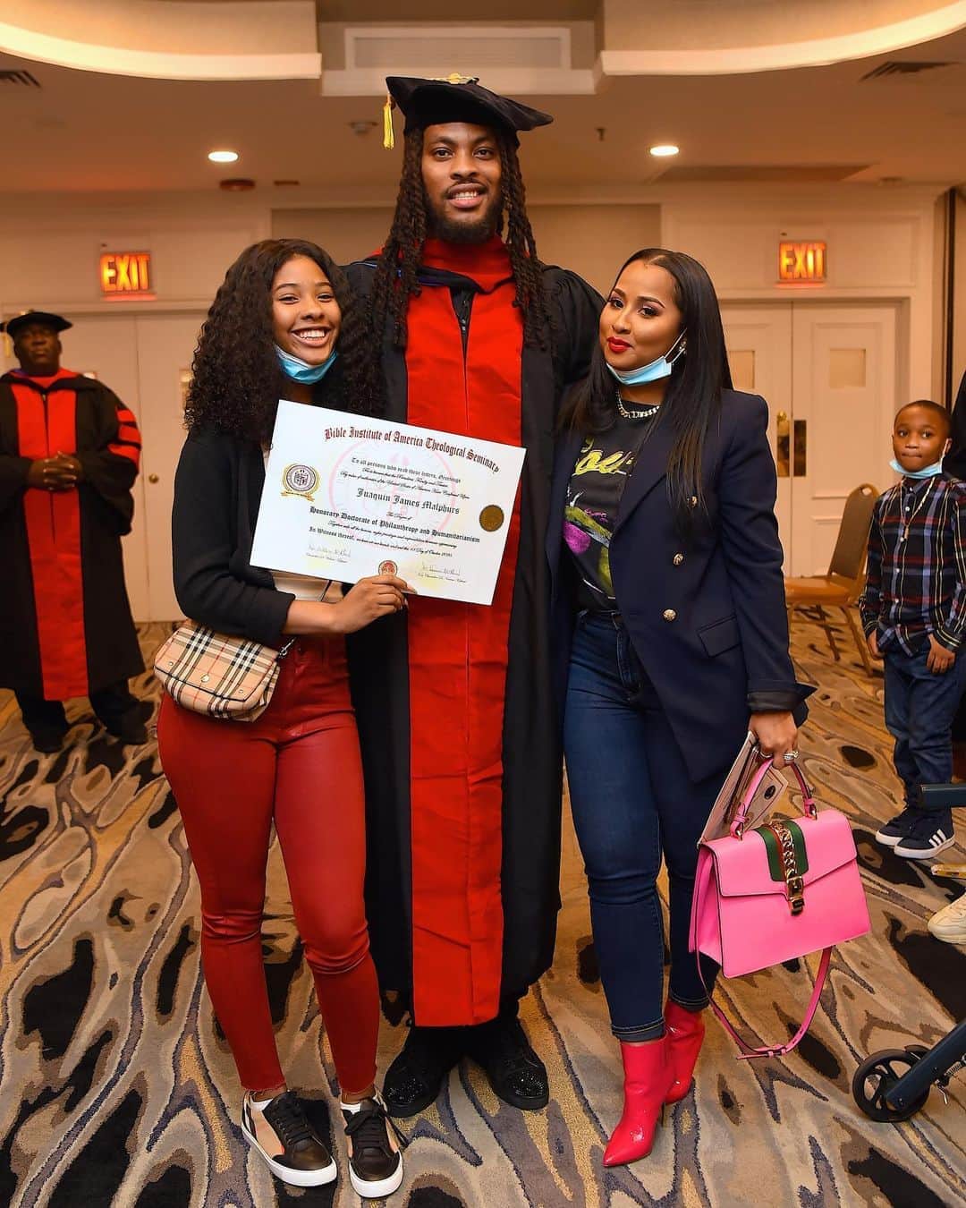 ワカ・フロッカ・フレイムのインスタグラム：「My future in one picture!!! Showing my daughter it’s bigger then money and fame!!! @charliesangelll wouldn’t of did it with out you mama 🤞🏾 #TheFlockas @#DrFlocka」