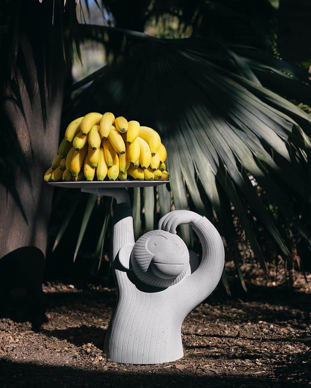 Design Milkさんのインスタグラム写真 - (Design MilkInstagram)「@bdbarcelonadesign has been producing design-forward #furniture and objects by some of the industry’s biggest names for over 45 years. As you can imagine, in that amount of time they’ve amassed a sizable offering of pieces for residential and commercial spaces. This year they decided to pull together everything in their lifetime collection that’s suitable for outdoor use, standouts one and all! Whether you’re looking for something sleek and modern or playful and irreverent, you’re sure to find it here. \\\ designmilk[dot]com」10月8日 5時35分 - designmilk