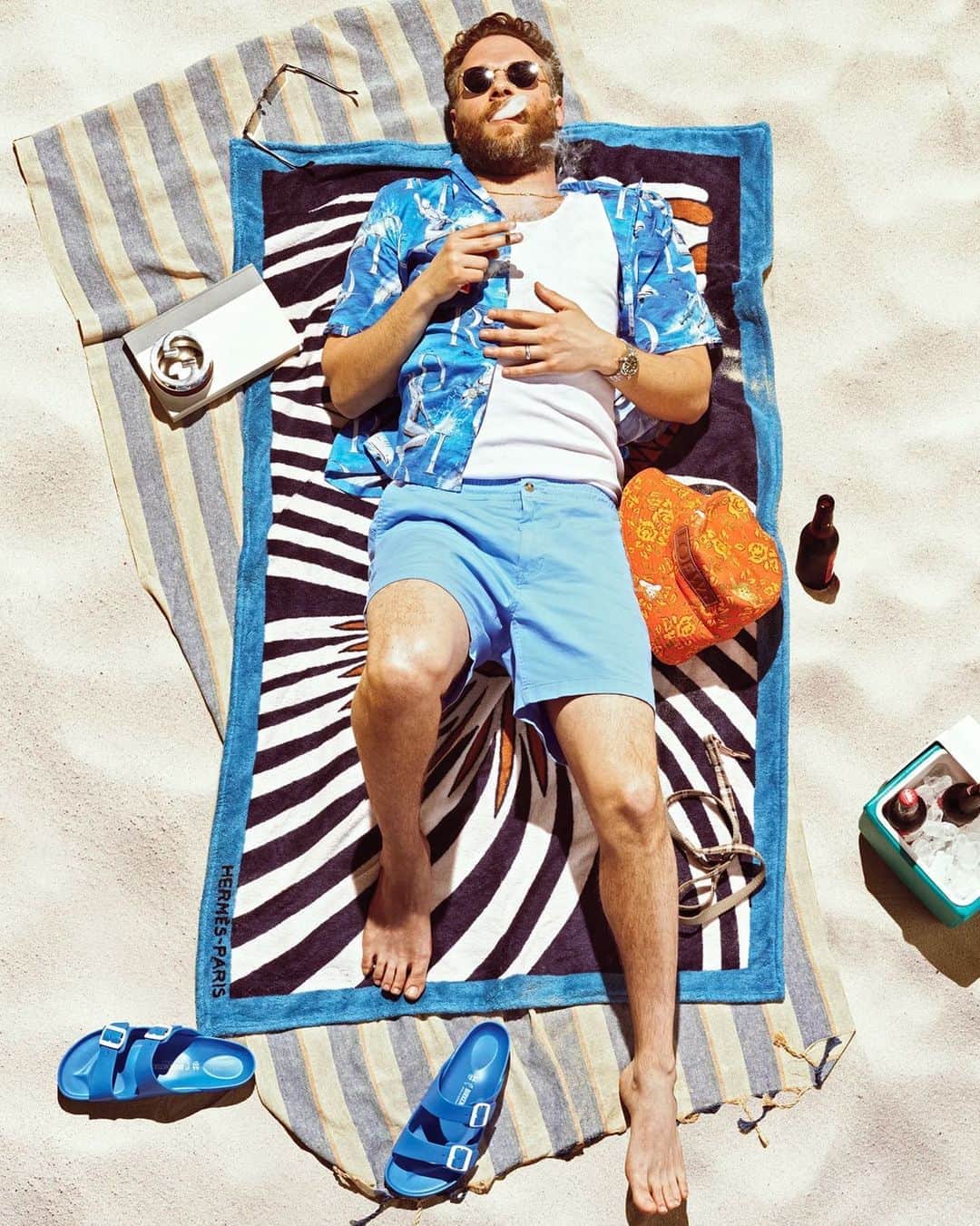 ジーエルシーオーのインスタグラム：「Mentally here. @sethrogen featured in @GQ wearing Wilson.  Photo: @sebastianmader」