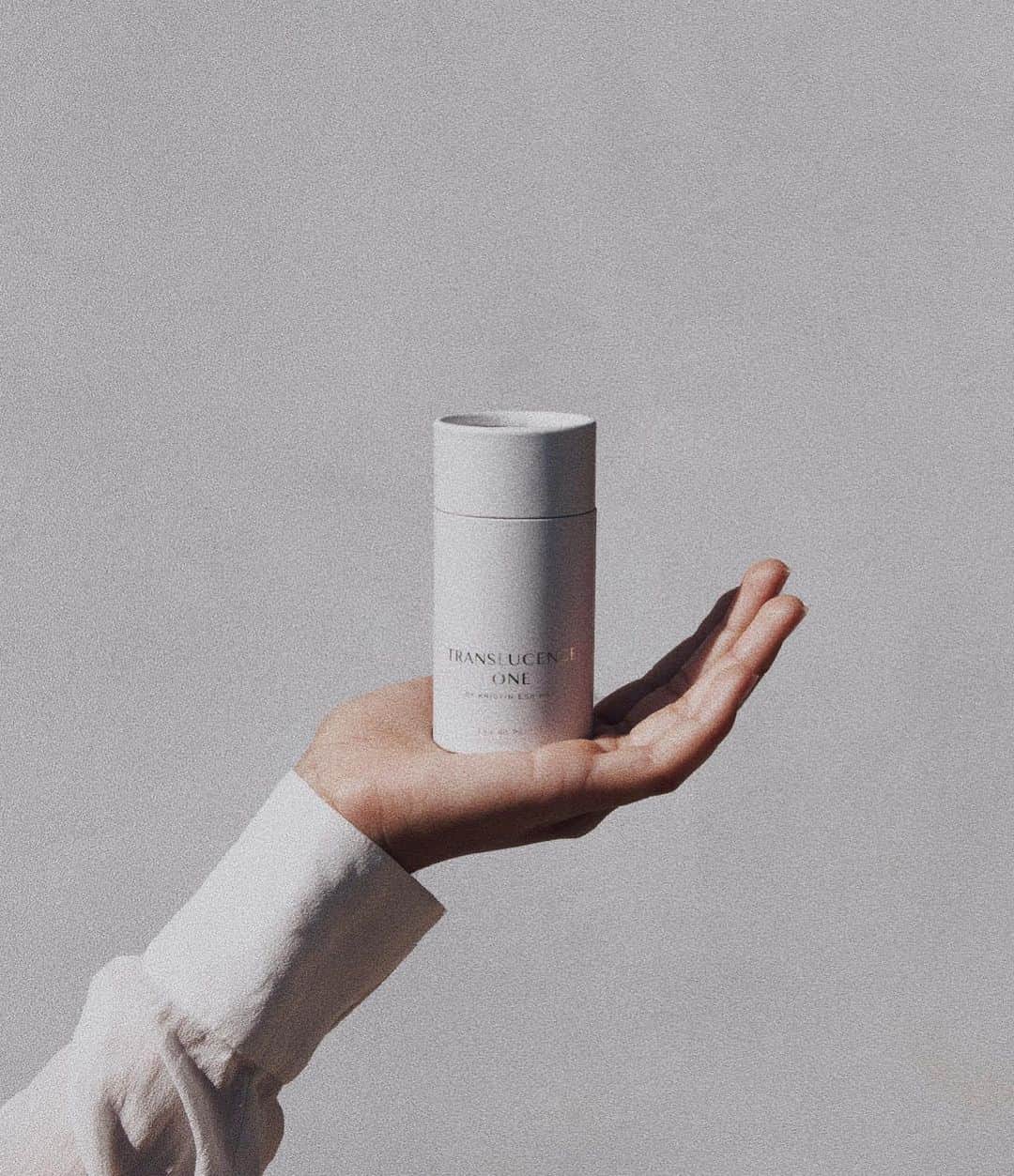 Kristin Essのインスタグラム：「Wait. You didn’t think I’d ever let a holiday szn slip by without giving you a full size fragrance situation... did you? No chance! 🤍 The only difference is this year we’ve leveled up. We’re doing BOTH Translucence One + The One Signature in full size. Each of these are $20 and will be available on target.com starting 10/25. 🤍 {UPDATE: now launching 11/8 on target.com}」