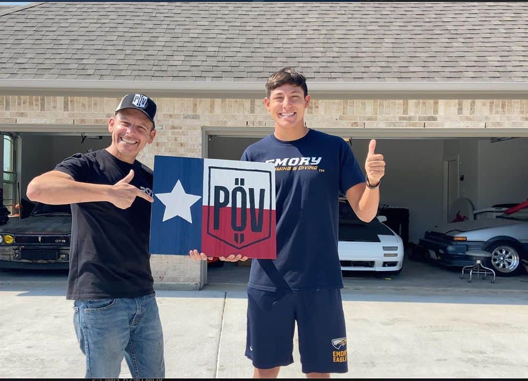 スティーブのインスタグラム：「The new POV ranch has a nice attached garage but just wait till you see the new POV garage/studio/ man cave I am building in the back yard! Watch today’s new video to see more!! テキサスに引っ越してからまだ３週間しか経ってないですが素晴らしいところです！！子供の頃からの夢をテキサスなら叶えられると思う！その夢とは？？新作動画をチェック。。。」
