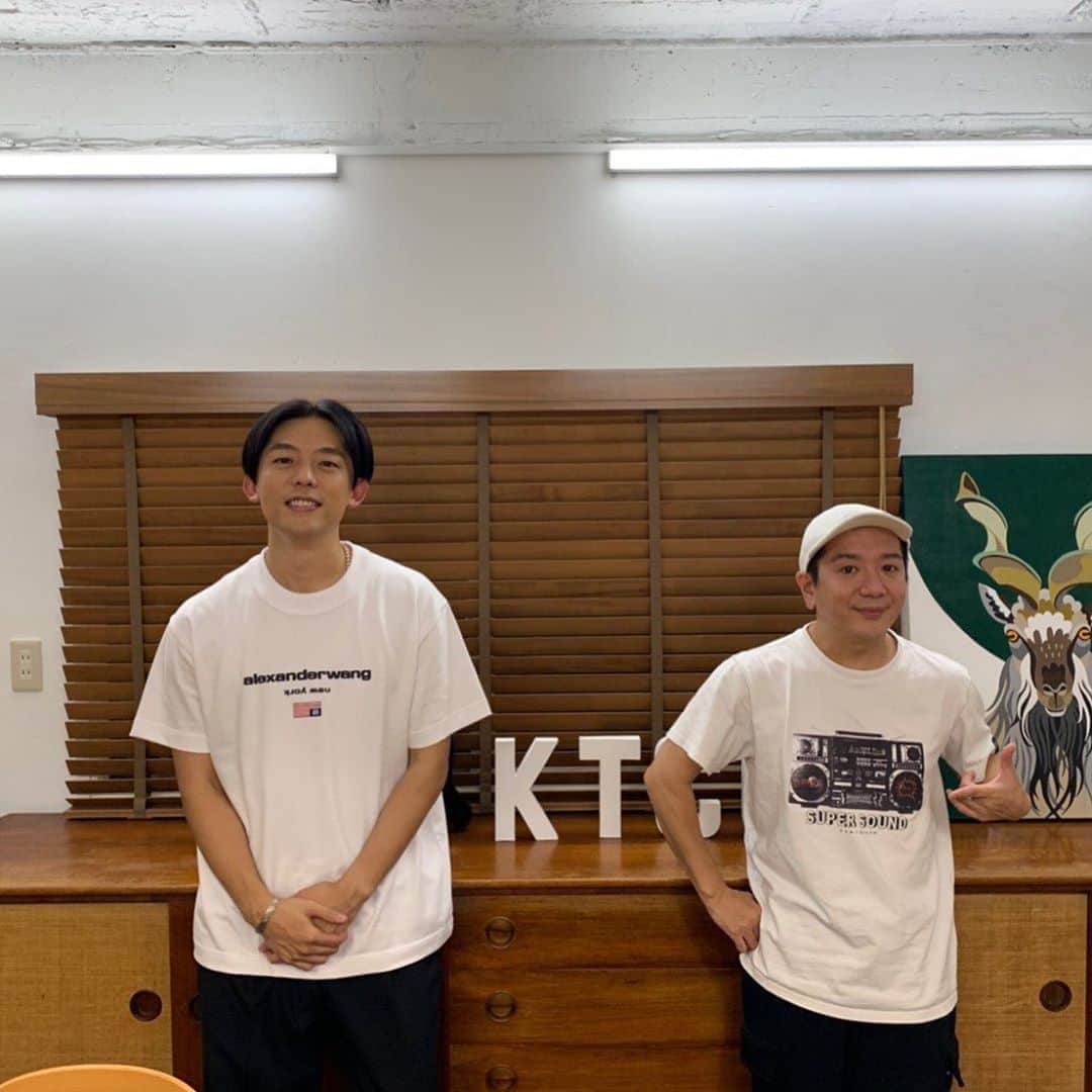 KEN THE 390のインスタグラム：「10月11日日曜日ABEMA HIPHOPチャンネルにて放送です！ #愛韻TV #16   LITTLEさんの番組に出演します！ すごく楽しい収録で、こだわりもたくさん話しました📺  是非ご覧ください🙌  #kenthe390」