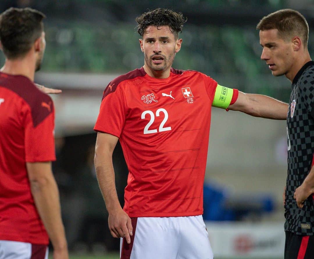 ファビアン・シェアのインスタグラム：「Proud moment🙏🇨🇭 #swiss #nationalteam」