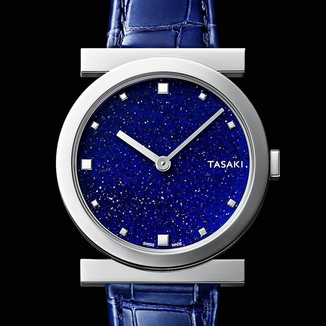 TASAKIさんのインスタグラム写真 - (TASAKIInstagram)「New pieces in the ‘balance’ series of ‘TASAKI TIMEPIECES’ pieces respond to cravings for a jewellery-like element in women's watches. Aventurine's sparkling deep blue, reminiscent of the night sky with shimmering stars, provides an emotional uplift. Savour the radiant aventurine at its best with the simple design of the ‘balance’ series. #TASAKI #TASAKIbalance #balance #aventurine  #TIMEPIECES #watch」10月8日 18時00分 - tasaki_intl