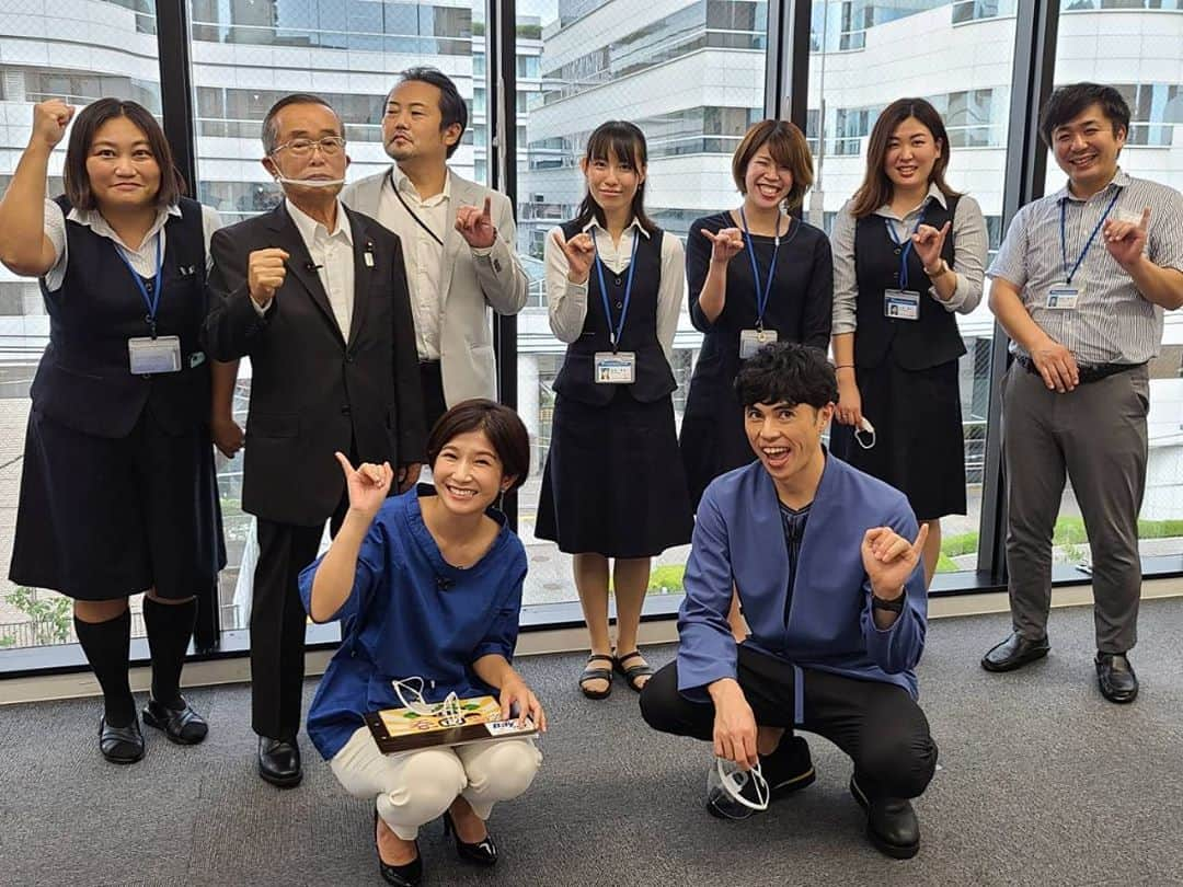 小西ゆりなさんのインスタグラム写真 - (小西ゆりなInstagram)「今月も素敵な会長さんに貴重なお話 沢山伺いました‼️ やっぱりゼロから会社を作り上げた方の言葉は刺激的で心に響く✨ 江東区、中央区にお住まいの方、指定エリアのケーブルテレビを観れる方は是非ご覧くださいませ(^^) 東京ベイネット「小島よしおの社長と呑みTV」📺 地デジ11ch 金曜23:00～ 土曜・日曜23:30～  #小島よしお さん　#小西ゆりな #東京ベイネット #江東区 #中央区 #ケーブルテレビ #小島よしおの社長と呑みtv」10月8日 18時02分 - yurina_konishi