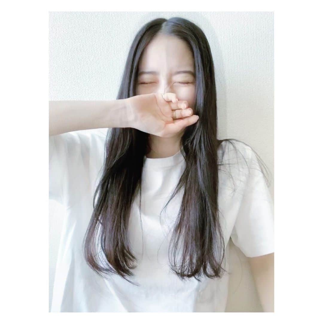 久保陽香さんのインスタグラム写真 - (久保陽香Instagram)「ある日の撮影終わりに  笑うと目がなくなり 笑うと出てくるおデコの血管」10月8日 18時07分 - kubo_haru