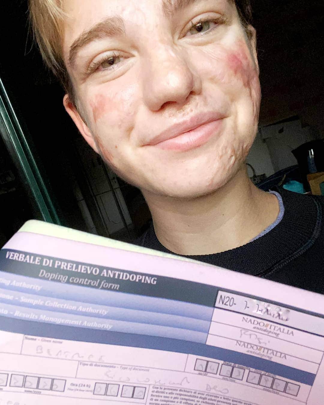ベアトリーチェ・ヴィオのインスタグラム：「E diventa subito un BUONGIORNOOO quando ti sveglia l'antidoping la mattina presto 💪🏼😅 Una giornata iniziata con la giusta positività 😁🎉💕. Speriamo nell'esito negativo, che di sti tempi fa sempre bene...」