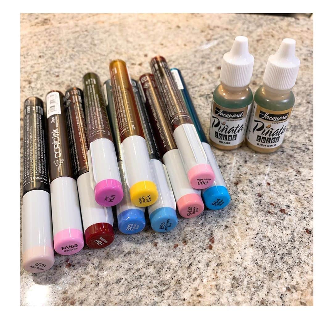 中野公美子さんのインスタグラム写真 - (中野公美子Instagram)「本日の作品。  早速インクを買って来て 作品を描いてみました😊 ピンクとパープルをメインで✨  色々な組み合わせの色を 試してみよう。  #アルコールインクアート #コピックインク #alcoholinkart」10月8日 18時18分 - kumikorion
