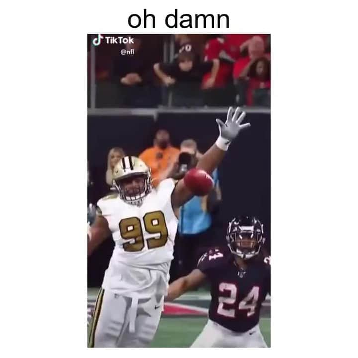 THESOCKGAMEのインスタグラム：「That slap tho 😂 - 📸TikTok nfl」