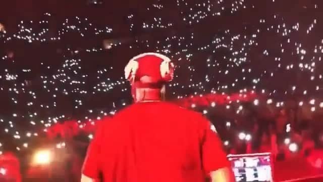 ファンクマスター・フレックスのインスタグラム：「PRE-CORONA! Will we ever party like this again? FunkFlex on the set! 20,000 deep! I know... I talk too much and always cutting songs short! 🤷🏾‍♂️」