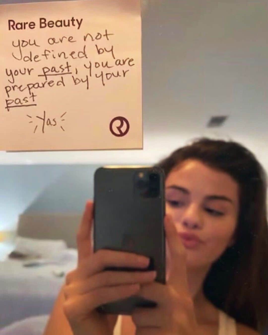 Always With Selenaさんのインスタグラム写真 - (Always With SelenaInstagram)「Selena always has the best words at the right times」10月8日 12時54分 - amazingsgomez