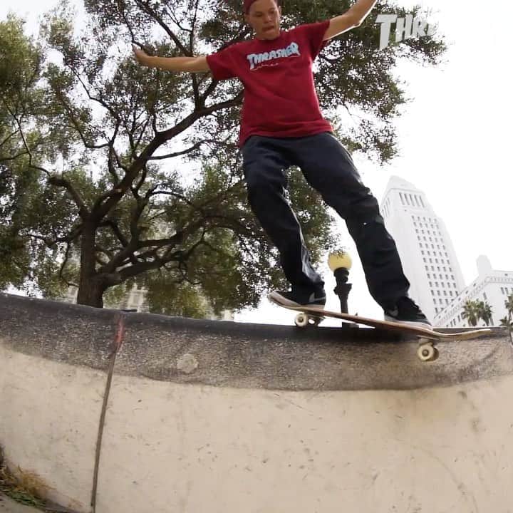 スラッシャーのインスタグラム：「👉🏾 @jakeilardi’s new ‘Peninsula’ part is EXPLOSIVE 🧨 Now playing on all Thrasher channels 📡」