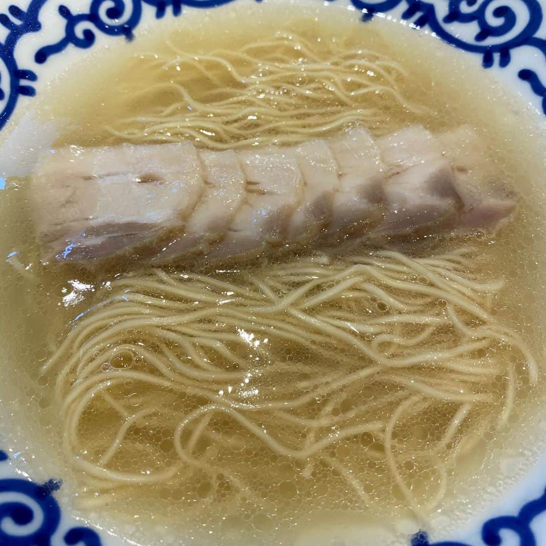 のインスタグラム：「今までのラーメン人生の中で唯一スープを飲み干してしまう逸品デス」