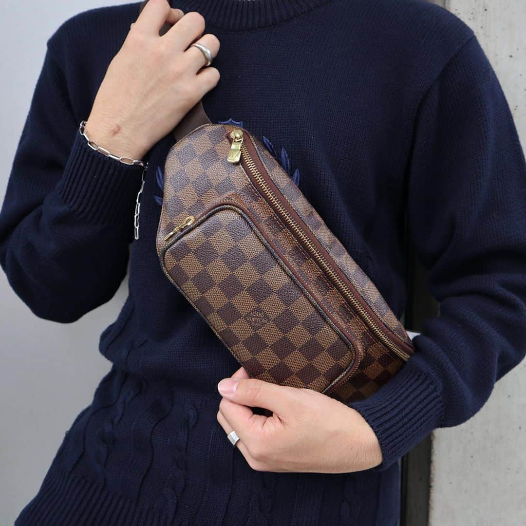 Vintage Brand Boutique AMOREさんのインスタグラム写真 - (Vintage Brand Boutique AMOREInstagram)「Louis Vuitton Damier Melville.  📌This item is not on the webstore, please send us a direct message to purchase.  Free Shipping Worldwide ✈︎  DM for more information 💌info@amorevintagetokyo.com  #amoretokyo #amorevintage #amoregentleman #アモーレジェントルマン #アモーレ #louisvuitton #vintagelouisvuitton #ルイヴィトン #ヴィンテージルイヴィトン #mensfashion #mensfashionpost #mensstyle #menswear #mensbag #mensbags #mensfashion #mensfashionpost #mensfashions #fashionmen #menswear #menstyle #mensclothing #menfashion」10月8日 13時45分 - amore_tokyo