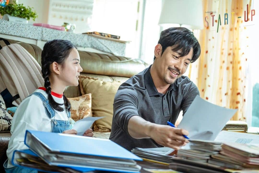 tvN DRAMA【韓国】さんのインスタグラム写真 - (tvN DRAMA【韓国】Instagram)「연기 구멍이 뭐죠? 황hole한 찐! 씬 스틸러들  10월 17일 [토] 밤 9시 첫 방송⠀ #청춘코딩로맨스 #스타트업 #tvN #토일드라마  #배수지 #남주혁 #김선호 #강한나 #서이숙 #엄효섭 #송선미 #김주헌 #김원해 #김희정 #스테파니리」10月8日 13時54分 - tvn_drama