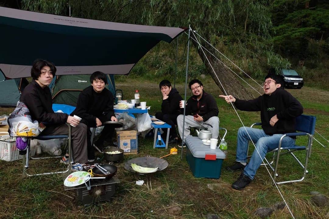 明賀愛貴のインスタグラム：「同期キャンブ2020 人生ほぼ初キャンプがただただ楽しかったのですいません。 #キャンプ#精進湖キャンピングコテージ#精進湖キャンプ場」