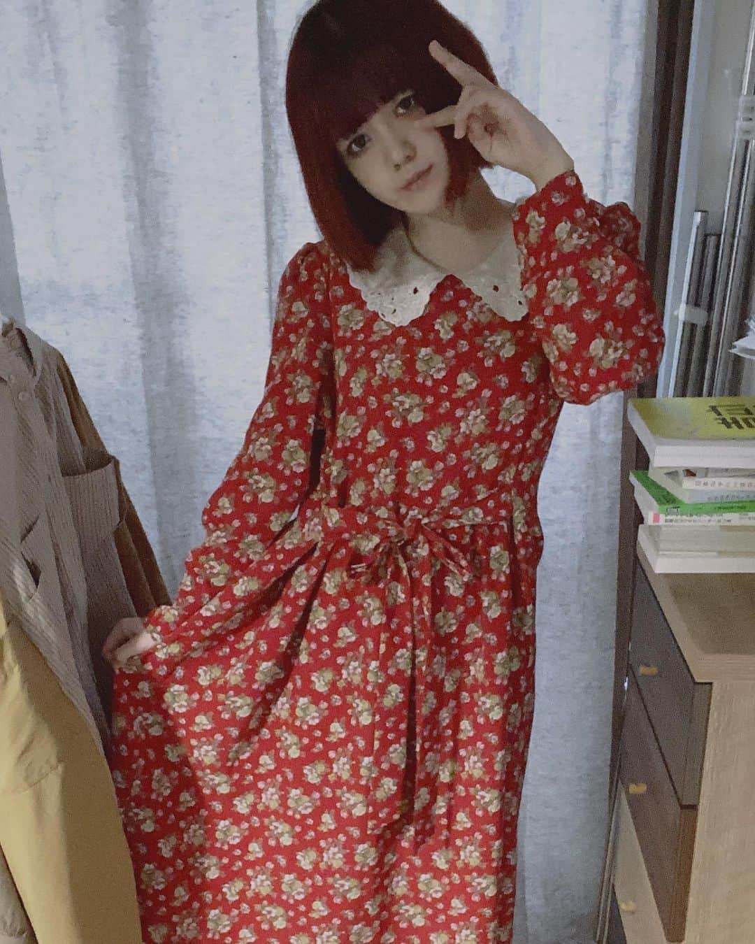 のインスタグラム：「赤いワンピース🍎❤️🍓🍒🍉 おきに」
