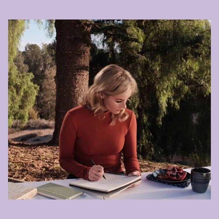 ブリアンナ・ブラウンのインスタグラム：「Getting some writing done for my big revamp of Manifesting Your Mission Guidebook (available in mid Dec 2020!).  I’m soooo excited for all the additions that I know are going to take reader’s goals and purpose to the next level. Over the past six months I’ve used my isolation during quarantine to not only lead #ManifestingYourMission workshops but also created, and just finished two, 12 week MYM Accountability Coaching programs with a dozen badass folks.  I’m so excited to share their glowing testimonials and to offer more opportunities for folks to use this method solo or in my 12 week program!  It makes my heart sing to see folks who felt so victimized, stuck and depleted from the insanity of the world, to instead use that pain as fuel for their purpose and achieve so much in only 3 months. Stay tuned for more updates and if you’d like to be kept in the loop of purchasing the guidebook, getting a slot for future coaching or the other opportunities I’m creating just go to my official website under SHOP. Or MYM.briannabrownkeen.com and and sign up under Contact. Then you’ll be kept in the loop. Promise I won’t sell your info or bombard you with emails.  I loathe when people flood my inbox so I promise to follow the golden rule. 😉  💜💜💜」
