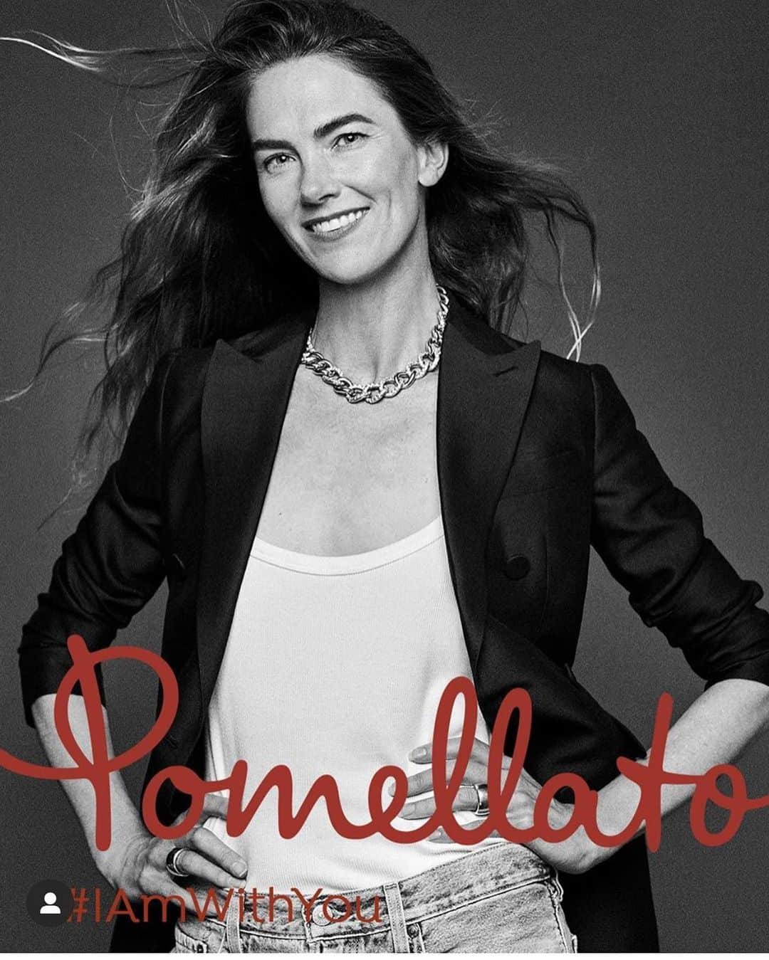 アンナ・デッロ・ルッソさんのインスタグラム写真 - (アンナ・デッロ・ルッソInstagram)「Honored to be part of such an amazing project #iamwithyou by @pomellato ❤️❤️❤️ 📸by @giampaolosgura styled by @vivianavolpicella 💘wearing @blaze_milano @es_pr_communication @e_schmeidler ❣️#Repost @pomellato  The #IAmWithYou initiative celebrates the incessant energy of Italy's fashion capital that is permanently innovating and evolving, even and especially in times of change.  Such inspiration deserves acclaim, and Pomellato also thanks its fellow Milanese who have embodied the creative drive of Milan: Italian Fashion Journalist and Fashion Icon @annadellorusso ; Fashion Photographer @giampaolosgura who powerfully captured all of the portraits of the #IAmWithYou campaign, Deputy Editor in Chief Vogue Italia & Head of Vogue Talents @saramaino_ , Fashion Designer and entrepreneur @jjmartinmilan , Stylist @vivianavolpicella and the talented young designers of the womenswear label @act_n1 Designers, Luca Lin and Galib Gassanoff.   #IAmWithYou#pomellato 📷 by @giampaolosgura」10月9日 2時58分 - annadellorusso