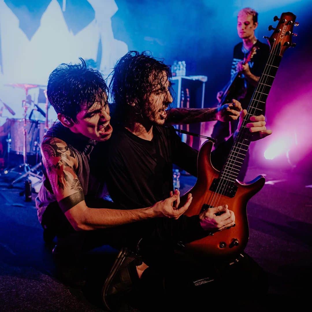 ブランドン・フーバーのインスタグラム：「Holy shit we’re only ONE WEEK away from the last @crowntheempire show of 2020. Are ya’ll ready? Click the link in my bio to purchase your tickets for “The Battle Of Los Angeles” which will broadcast LIVE on the internet October 16th 🔥」