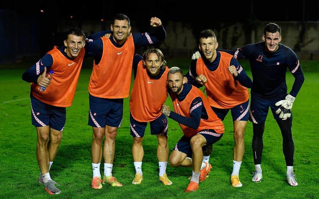 マルセロ・ブロゾビッチのインスタグラム：「Ajmooo starciii! 🇭🇷🙏」