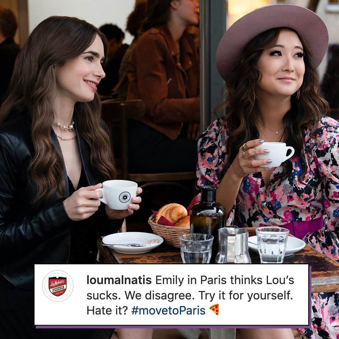 E! Onlineさんのインスタグラム写真 - (E! OnlineInstagram)「#EmilyInParis is in deep d̶i̶s̶h̶ water with one Chicago pizza joint. The real-life restaurant's response to Netflix's "heartless" on-screen joke is at the link in our bio. (📷: Netflix)」10月9日 3時45分 - enews