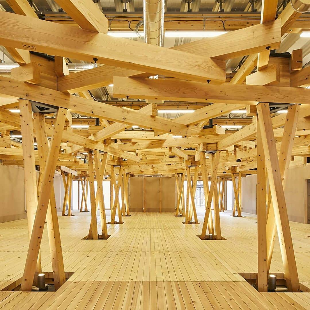 2020年東京オリンピックさんのインスタグラム写真 - (2020年東京オリンピックInstagram)「Happy Wood Day in Japan! 🪵🎇   To celebrate #Tokyo2020 wants to showcase some of the incredible venues and buildings we have created with locally sourced wood 🏟️♻️ #Sustainable   ✅Ariake Gymnastics Centre (1 to 4) ✅Ariake Arena (5 and 6) ✅Olympic Stadium (7) ✅Athlete Village Plaza (8 to 10)  📷 Photos by Tokyo 2020 / Uta MUKUO and Shugo TAKEMI 📷 Japan Sports Council ©」10月8日 18時50分 - tokyo2020