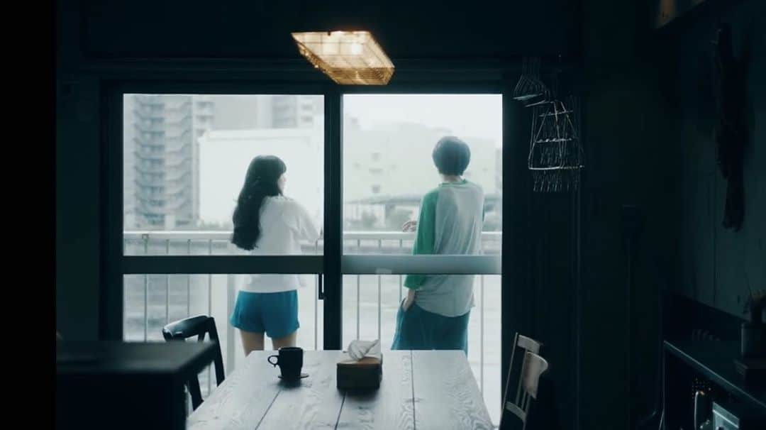 北澤舞悠（まゆちる）のインスタグラム：「TETORA 「ピースシーズ」MV 出演させて頂きました☺︎ 是非ご覧ください🕊  https://youtu.be/T6bmGJHM4Nc」