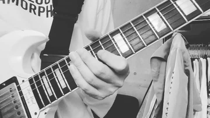 小野武正のインスタグラム：「#わしつなぎ﻿ #きめつなぎ﻿ #keytalk﻿ #2周目﻿ #さあなんの曲でしょう！！！」