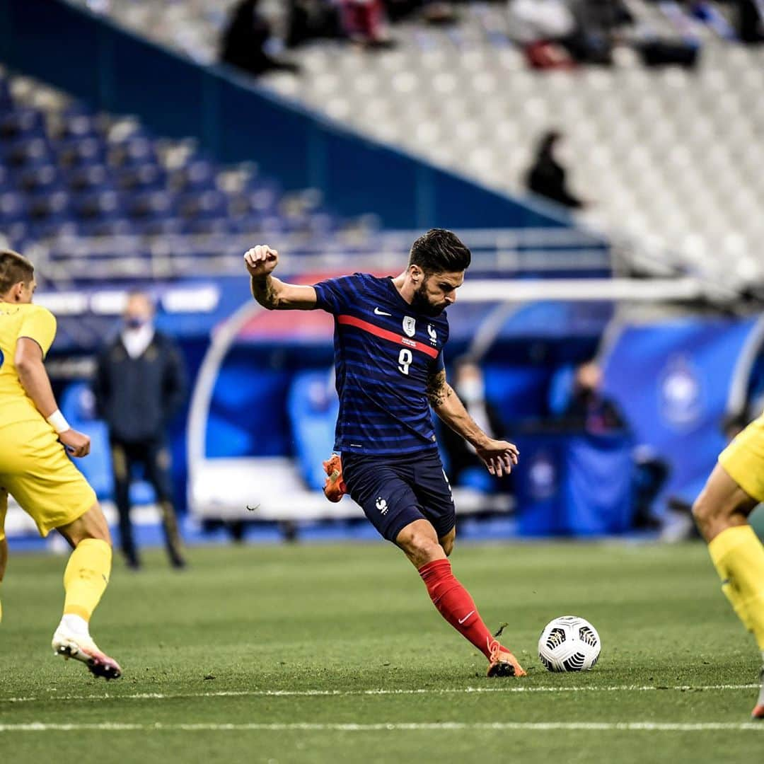 リーグ・アンさんのインスタグラム写真 - (リーグ・アンInstagram)「🇫🇷 100 sélections ⚽️ 42 buts, 🏆  Champion du monde 2018, . Un mot pour qualifier la performance du champion de France et meilleur buteur de @Ligue1UberEats avec le @mhscofficiel en 2012, Olivier Giroud ? 💬 . #EquipeDeFrance #EDF #Ligue1UberEats #Montpellier #MHSC #Giroud」10月8日 19時29分 - ligue1ubereats