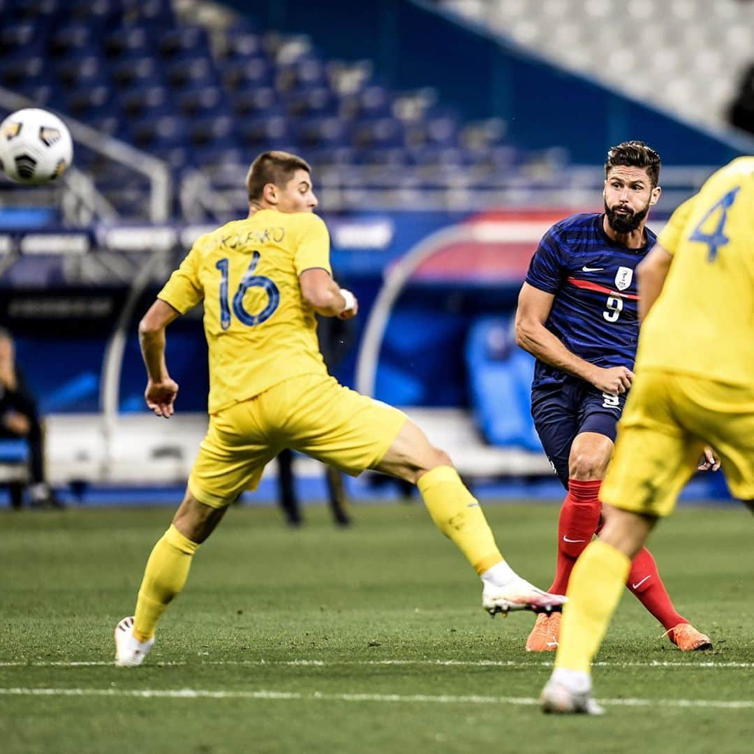 リーグ・アンさんのインスタグラム写真 - (リーグ・アンInstagram)「🇫🇷 100 sélections ⚽️ 42 buts, 🏆  Champion du monde 2018, . Un mot pour qualifier la performance du champion de France et meilleur buteur de @Ligue1UberEats avec le @mhscofficiel en 2012, Olivier Giroud ? 💬 . #EquipeDeFrance #EDF #Ligue1UberEats #Montpellier #MHSC #Giroud」10月8日 19時29分 - ligue1ubereats