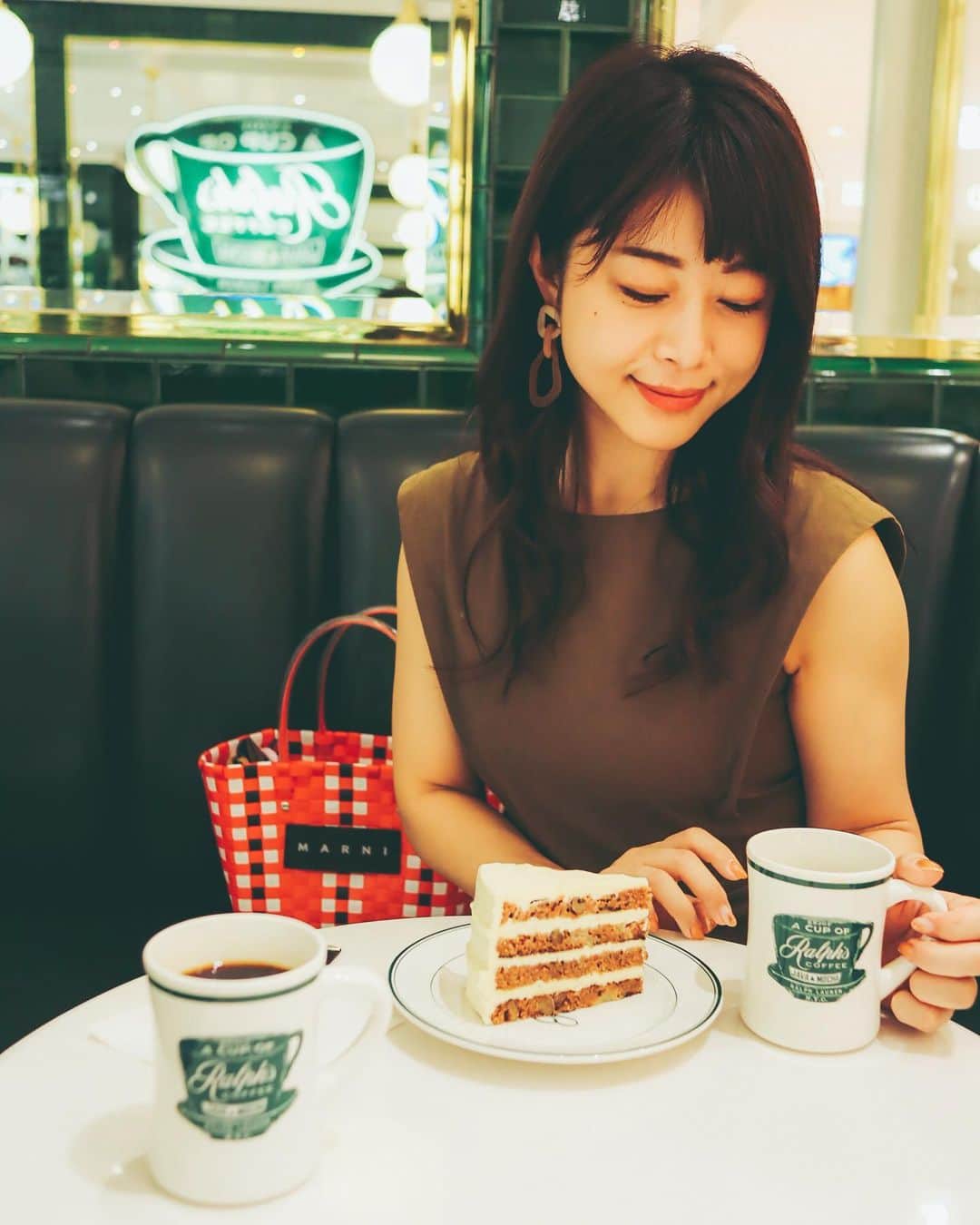 Kozue Kawabeのグルメインスタ