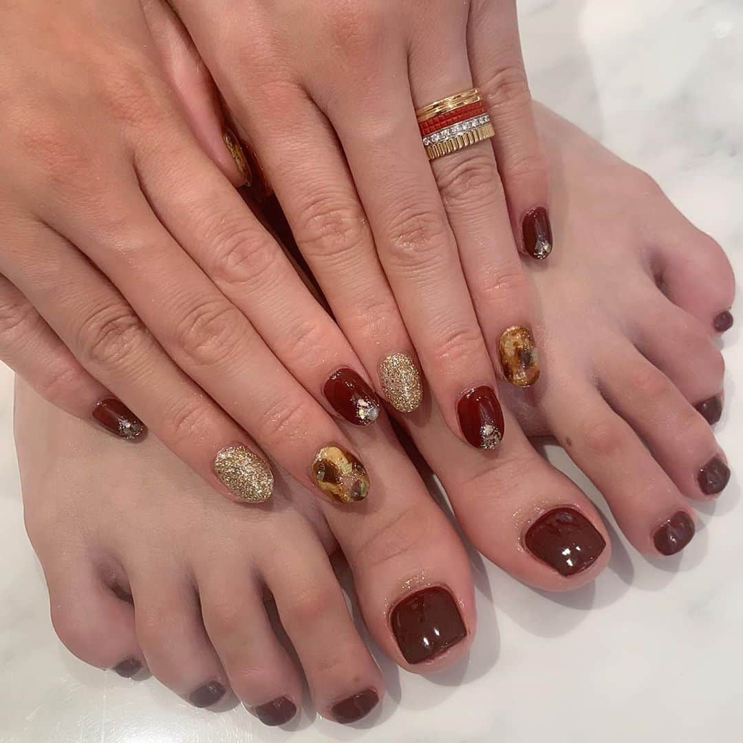 のインスタグラム：「秋nail🍁  @emiriawiz_nailhair  . . #nail #ネイル #秋ネイル #ネイルデザイン #秋ネイルデザイン」