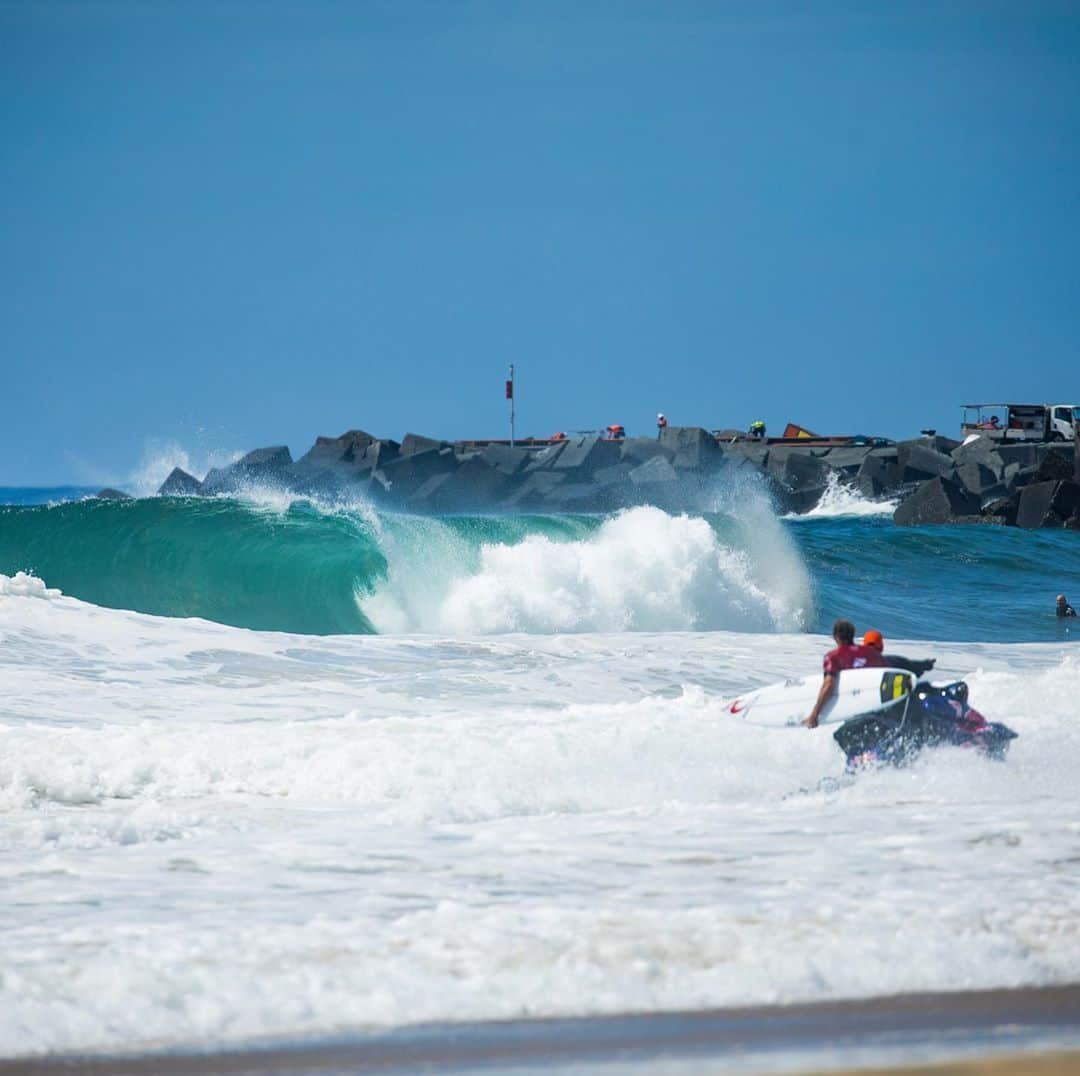 オーウェン・ライトさんのインスタグラム写真 - (オーウェン・ライトInstagram)「@wsl」10月8日 19時58分 - owright