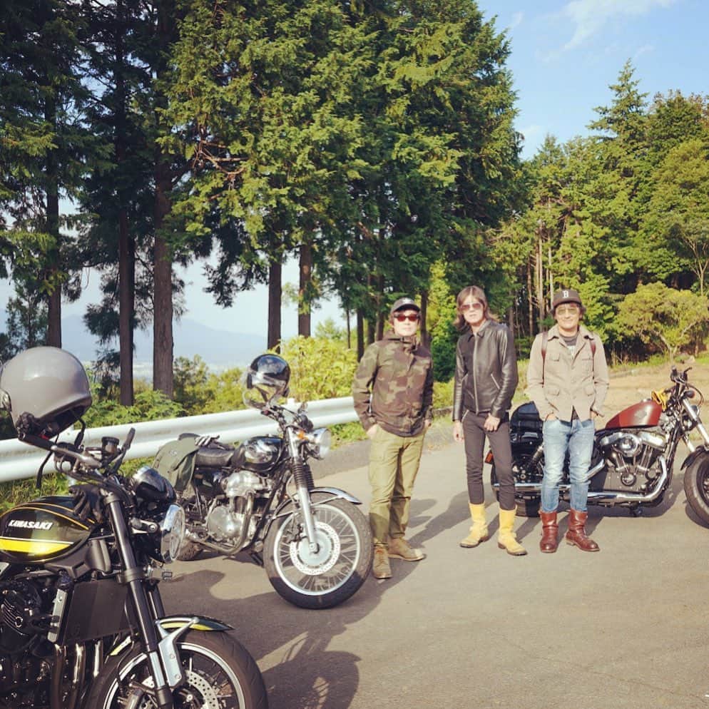 浅田信一のインスタグラム：「アウトサイダーズ🏍  そしてこの後みんなで露天風呂♨️」