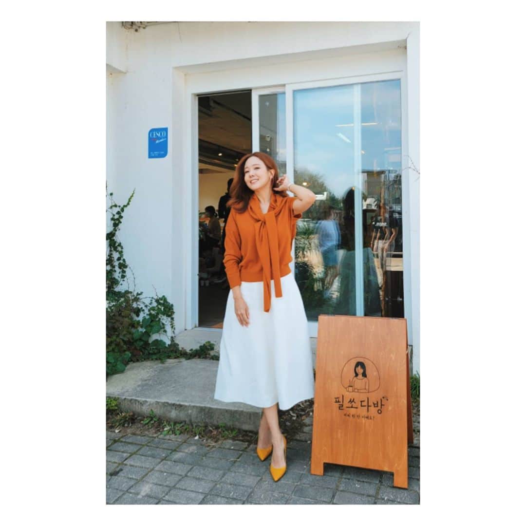 ソ・ユジンさんのインスタグラム写真 - (ソ・ユジンInstagram)「#필쏘다방 ☕ open 했어요 ^^ 🥧🥤 #youtube 에서 보실 수 있어요 ~~ 커피마시며 감성 수다 토크 ♡ 제가 카페주인이랍니다~  필쏘다방으로 놀러오세요~ 😊 .  첫번째주제는 #나도엄마는처음이라 💕 쉽지않은 엄마가 되어가는 이야기...  (이 프로그램은 유료광고를 포함합니다 )」10月8日 19時55分 - yujin_so