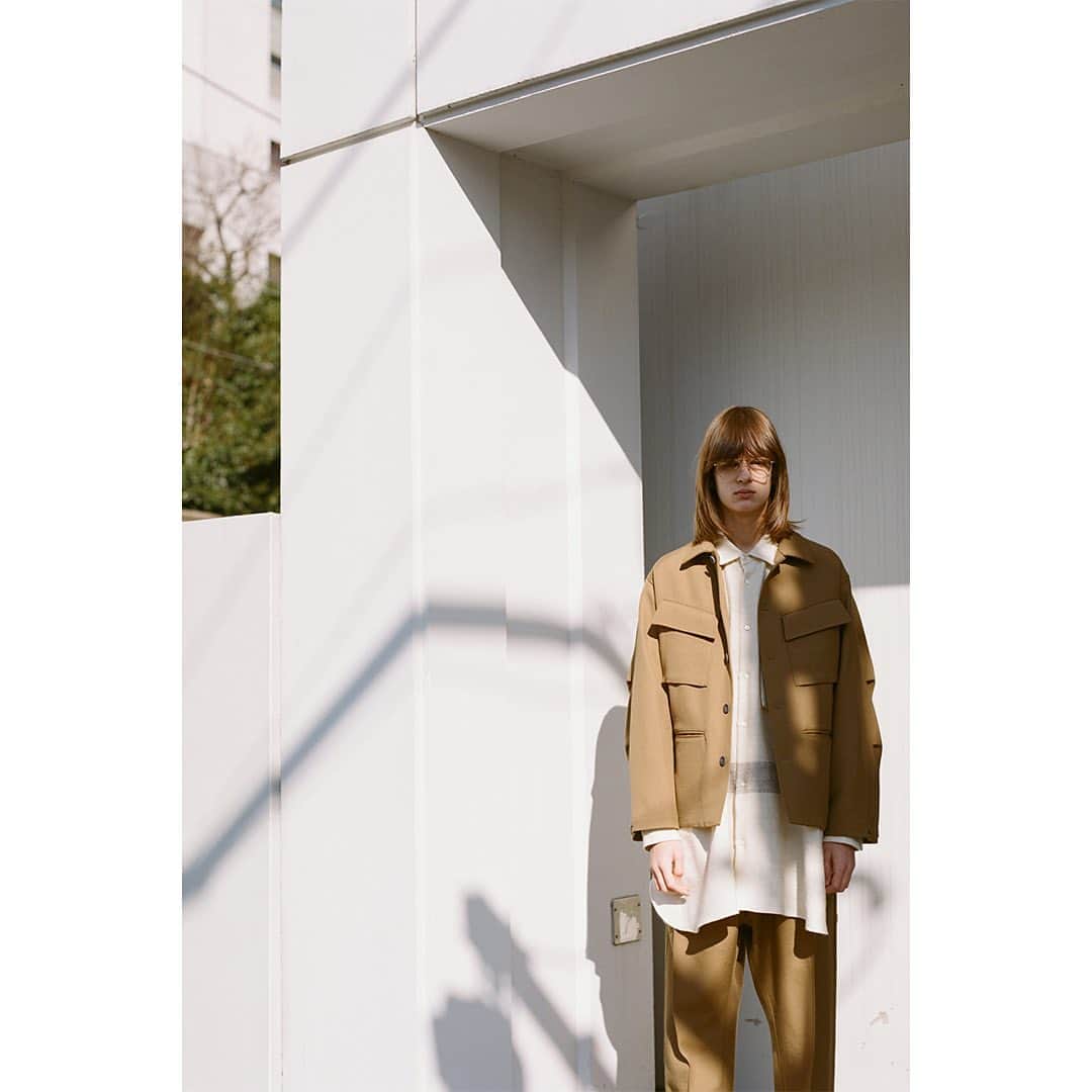 のインスタグラム：「KURO 20aw collection  #denim #architecture #pfw」