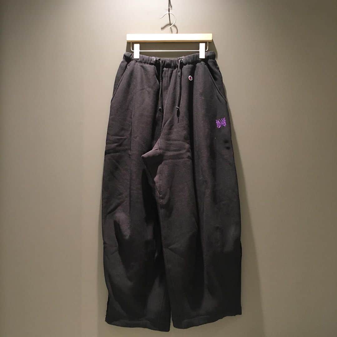 BEAMS JAPANさんのインスタグラム写真 - (BEAMS JAPANInstagram)「＜Champion＞×＜Needles＞×＜BEAMS BOY＞ Mens/Womens Reverse Weave H.D.Pants Special ¥16,800+TAX Item No.13-24-0984/13-24-0983 BEAMS JAPAN 3F ☎︎03-5368-7317 @beams_japan #champion #needles #beams #beamsboy #beamsjapan #beamsjapan3rd Instagram for New Arrivals Blog for Recommended Items」10月8日 20時11分 - beams_japan