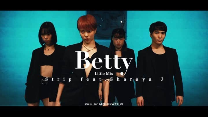 Asuka Fujimoriのインスタグラム：「🖤🖤Betty🖤🖤 @akanecchi_betty  @mitsuki_betty  @toshiyabetty  出会ってからずっとリスペクトと大好きが溢れてる。 踊ってる時もふざけてる時もあぁBettyだ〜👩‍👩‍👧‍👦💓ってなるの。 . 💋Strip💋 @littlemix @banjiraya  . 🎥: @kazuki_85  もういっつも最高なかずきくんです🌹 今回も本当にありがとう！！！ . #Betty#strip #littlemix#sharayaj #MOHIKAZUKI」