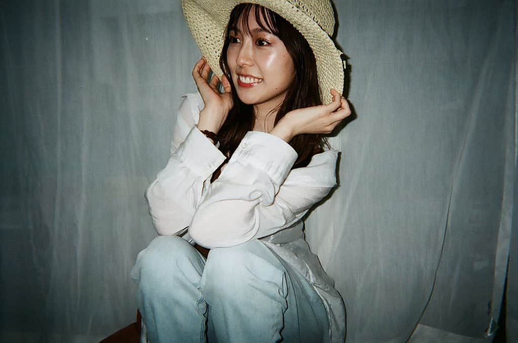 潘佳伊さんのインスタグラム写真 - (潘佳伊Instagram)「過去の写真😌 もう既に夏が懐かしい👒  #ミスコン #ミス立教 #夏コーデ #夏 #麦わら帽子 #写ルンです #写ルンですのある生活」10月8日 20時19分 - hankaichan