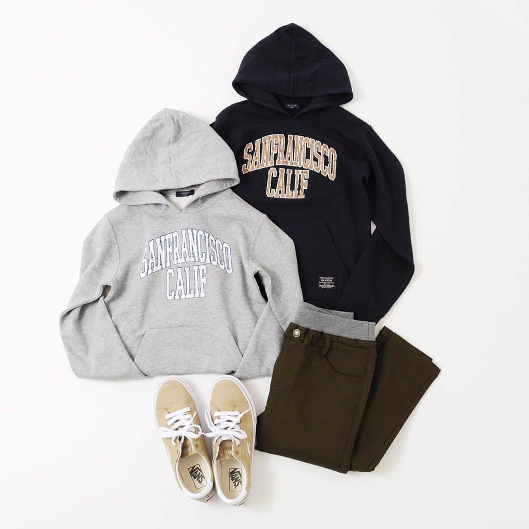 GLAZOSのインスタグラム：「. #new items GLAZOS新作入荷しております◎ . 天気もどんどん秋らしくなってきて🍇 いよいよ本格的に秋冬モノに衣替えする時期になってきましたね😷 . 本日の新作、 おとくなトップス二枚セットや 上下二枚セットアップなども入荷しております◎  . ぜひサイトの方チェックしてみてください～ . . . #glazos #kidsootd #kidsfashion #kidscoordinate #kidsfashion #kids #mensfashion #mensstyle #boy #おそろいコーデ #兄弟 #小学生コーデ #小学生男子 #おでかけコーデ #中学生男子 #小5 #小6 #キッズファッション #男の子ママ #男子 #小学生 #新作 #秋 #fall #sweat」